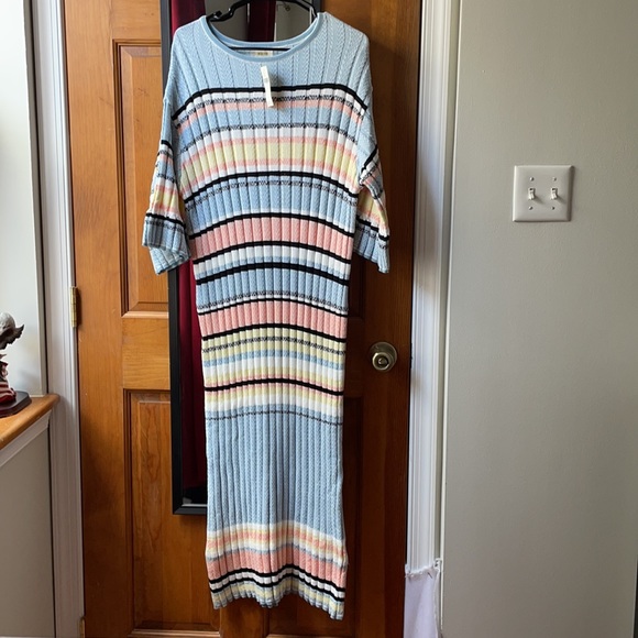 Maxi Sweater Dress - Picture 8 of 8